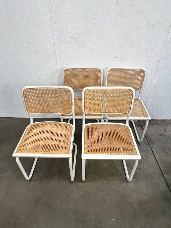 Image 1 of Set Van Vier Vintage Cesca Stijl Stoelen / Eetkamerstoelen, Wit Metalen Frame, Italië