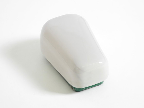 Image 1 of Zeldzame en zeer fraaie Mid Century Modern buitenwandlamp van Bega, model 168.