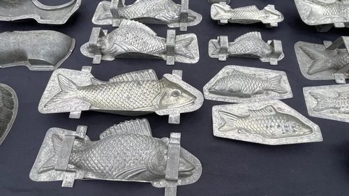 Moules à Chocolat Antiques en Métal, années 1900, Lot de 129 – Accessoires de cuisine, polished steel, Metal (photo 3 of 18)