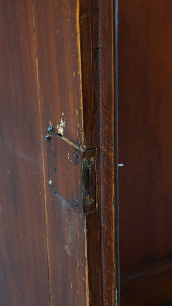 Image 1 of Armario antiguo de color rojo/marrón con 2 puertas y un cajón