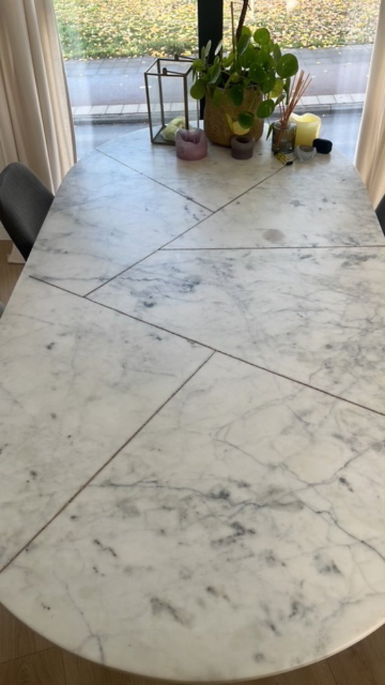 Marble Dining Table (photo 4 of 5)