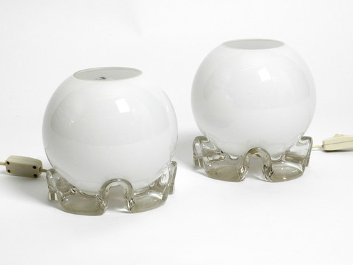 Paire de lampes de table des années 1960 en verre blanc et transparent du Limbourg