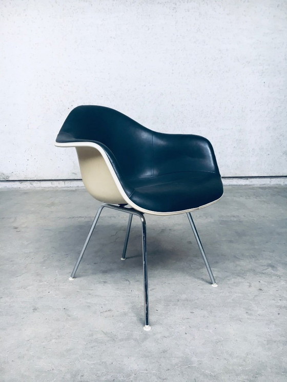 Image 1 of Poltrona DAX in pelle nera di metà secolo di Charles e Ray Eames per Herman Miller, anni '60