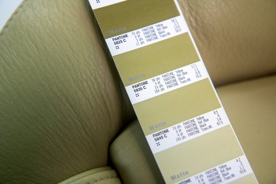 Image 1 of Fauteuil inclinable Cassina Dodo – conçu par Toshiyuki Kita