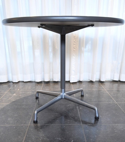 Herman Miller Eames round table 90 cm
