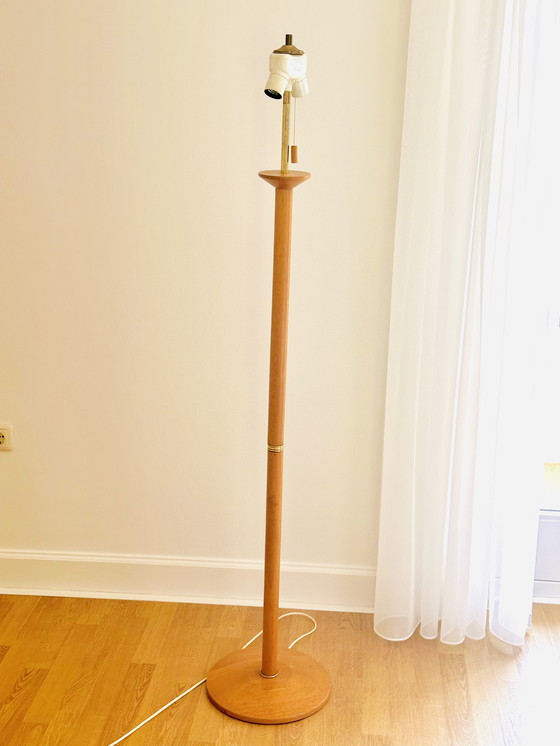 Image 1 of Lampadaire vintage Herda en bois de teck, design milieu du siècle