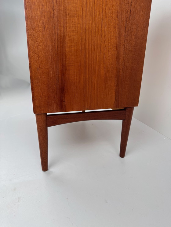Image 1 of Deense teakhouten ladekast van Mogens Kold Møbelfabrik – verfijnd ontwerp uit het midden van de eeuw
