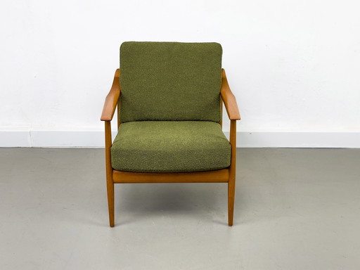 Lounge Chair In Teak And Bouclé By Knoll Antimott, 1960S