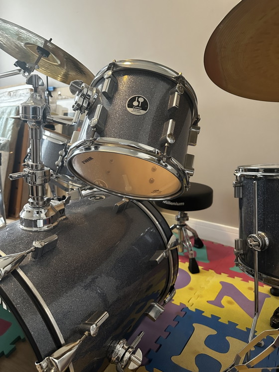 Batería completa Sonor + baquetas – Objetos decorativos, Other (photo 2 of 5)
