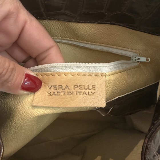 Sac à main italien élégant en cuir véritable aspect crocodile – fabriqué en Italie – comme neuf – Sacs a main (photo 9 of 9)