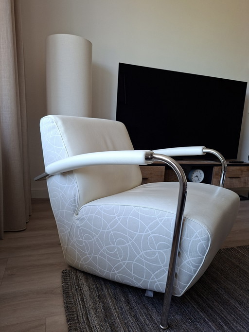 Leolux Scylla Armchair cream/white