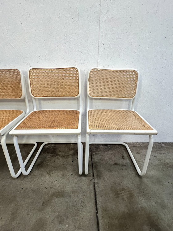 Image 1 of Set Van Vier Vintage Cesca Stijl Stoelen / Eetkamerstoelen, Wit Metalen Frame, Italië