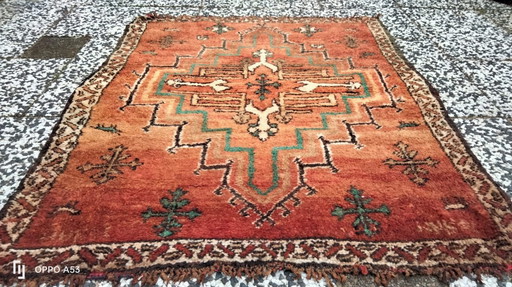Hand-knotted Berber wool rug 135x110cm