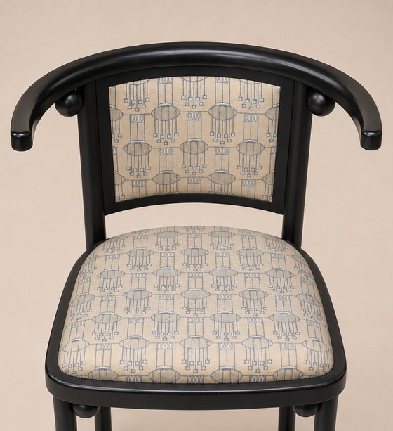 Image 1 of Originele Wittmann eetset "Cabaret Fledermaus" – Josef Hoffmann – 2 stoelen en tafel