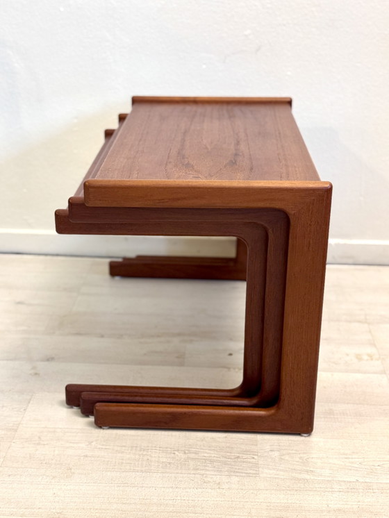 Image 1 of Tables d'appoint vintage en teck des années 1960