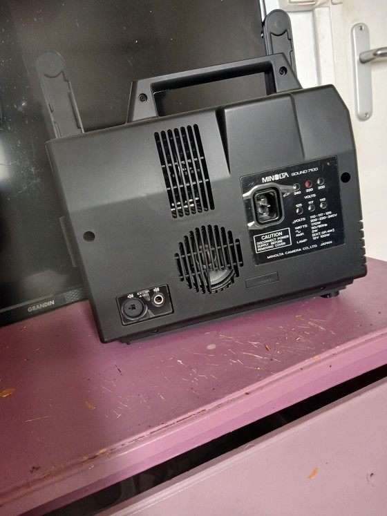Image 1 of Vintage projector in very good condition