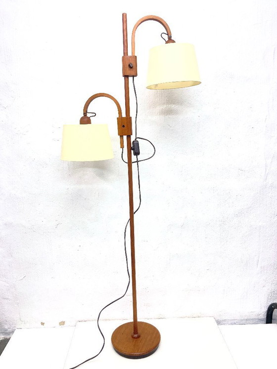 Image 1 of Domus dubbele booglamp van teakhout, design uit de jaren 70.