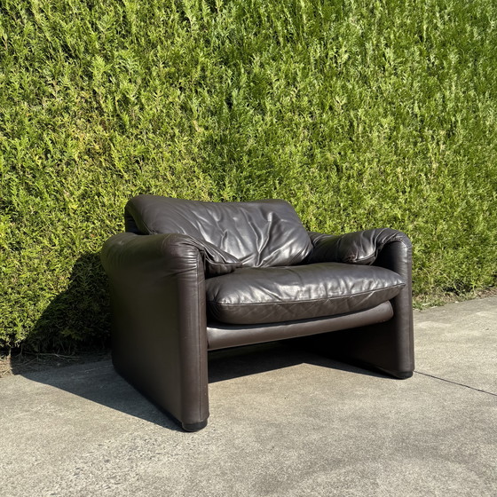 Image 1 of Cassina Maralunga 1-zit