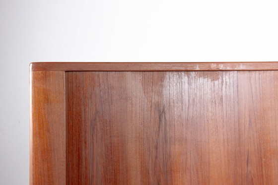 Image 1 of Deens teakhouten dressoir model 42 van Harry Østergaard voor Randers Mobelfabrik 1960.