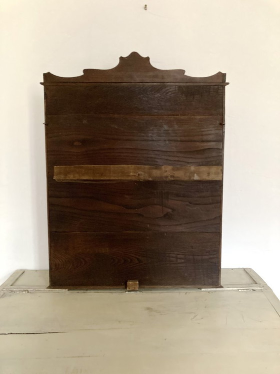 Image 1 of Vitrine murale ancienne en bois