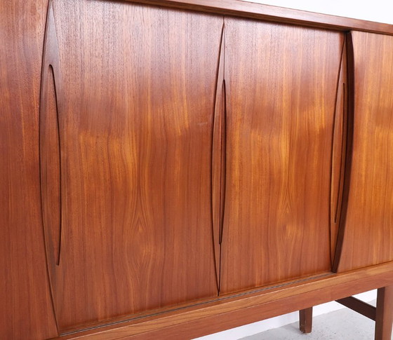 Image 1 of Vintage hoog teak dressoir met 4 schuifdeuren, 1960s