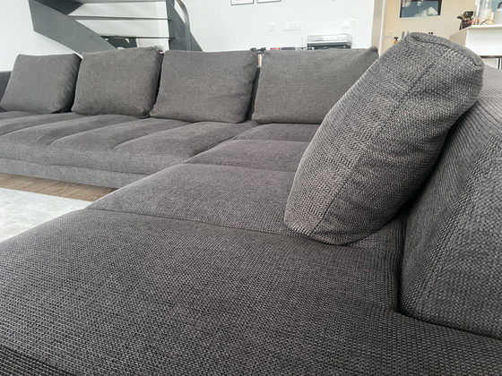 Image 1 of Divano dal design intramontabile 5