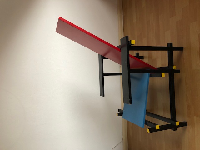 Rietveld Chair Red Blue Replica