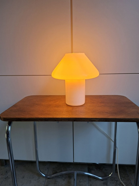 2x Lampada Fungo, bianca, anni '80 - Vetro Bianco – Lampade da tavolo (photo 2 of 11)