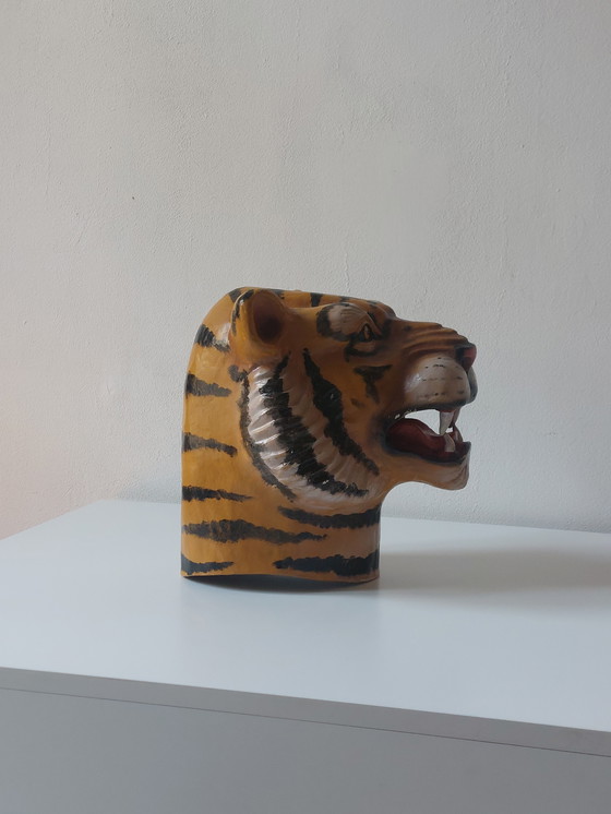 Image 1 of Ancien masque de tigre en papier mâché peint à la main, accessoire de théâtre pour enfants