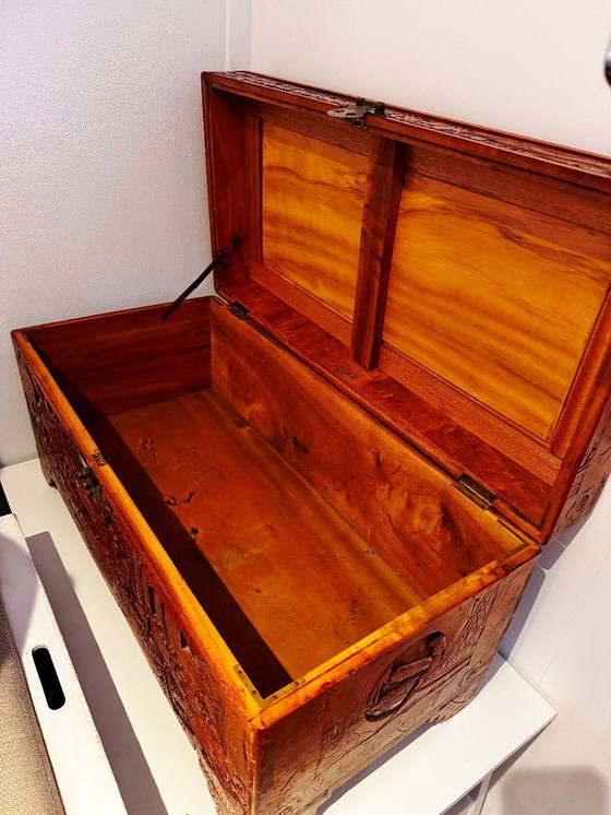 Image 1 of Coffre à couvertures en teck oriental