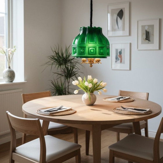 Image 1 of Grote Scandinavische hanglamp met uittrekbare arm, uitgevoerd in groen glas door Helena Tynell voor Flygsfors, jaren 60.