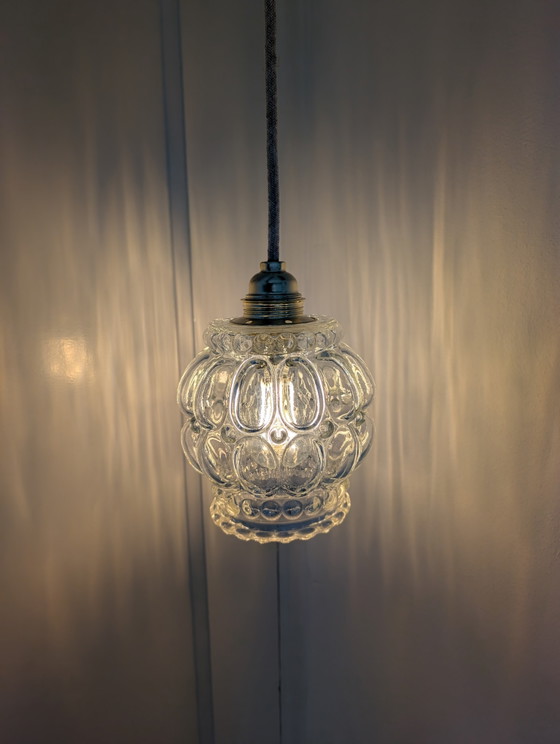Image 1 of Magnifique suspension en verre vintage