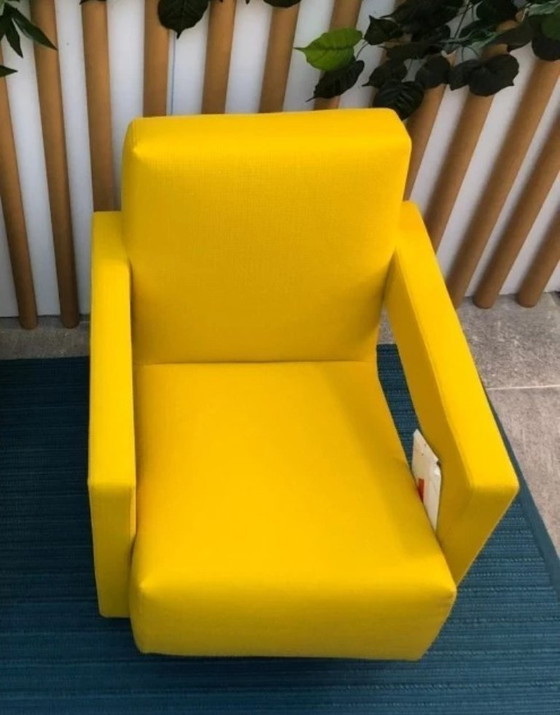 Image 1 of Sillón CASSINA 2x 637 Utrecht 2024 (NUEVO, nunca usado) KVDRAT AMARILLO 13L Lana