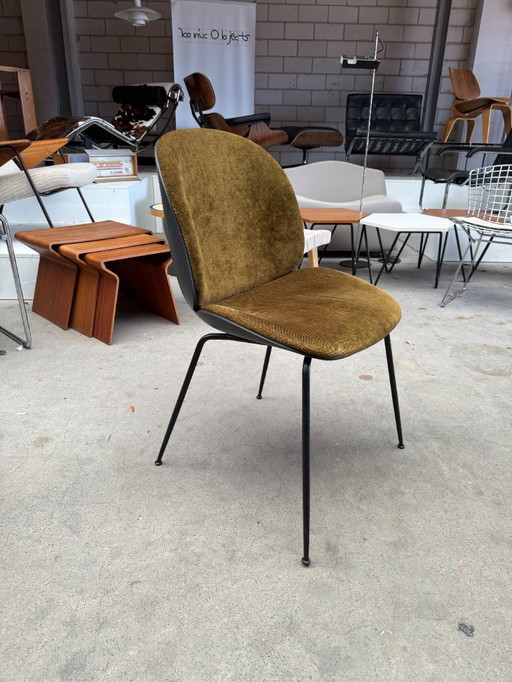 Gubi Beetle chair (green)