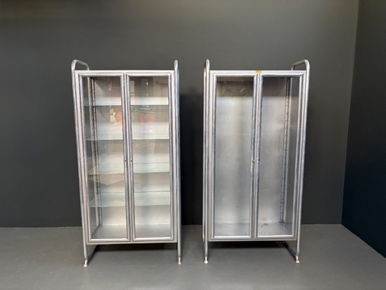 Image 1 of 2 vetrine mediche italiane d'epoca - Padova