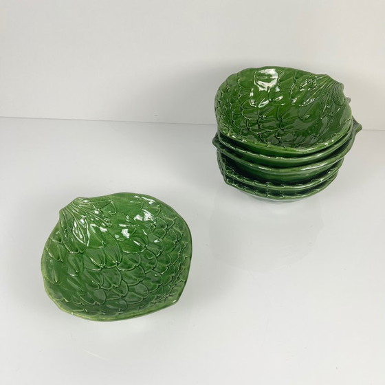Image 1 of Vintage saladeset van groene artisjokbladeren met saladekom + 6 schalen, jaren 70