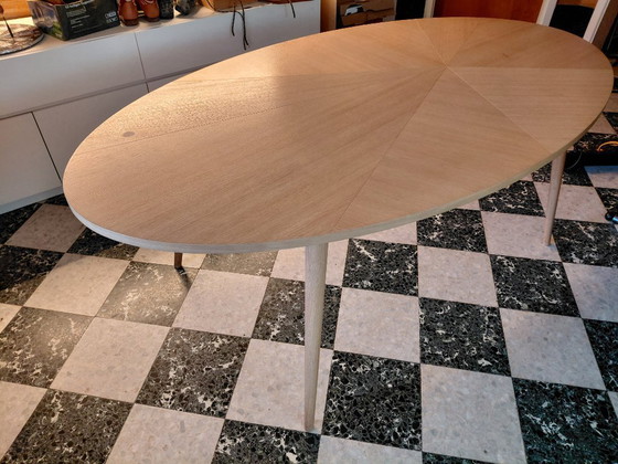 Image 1 of Ovalen tafel mooi geometrisch patroon