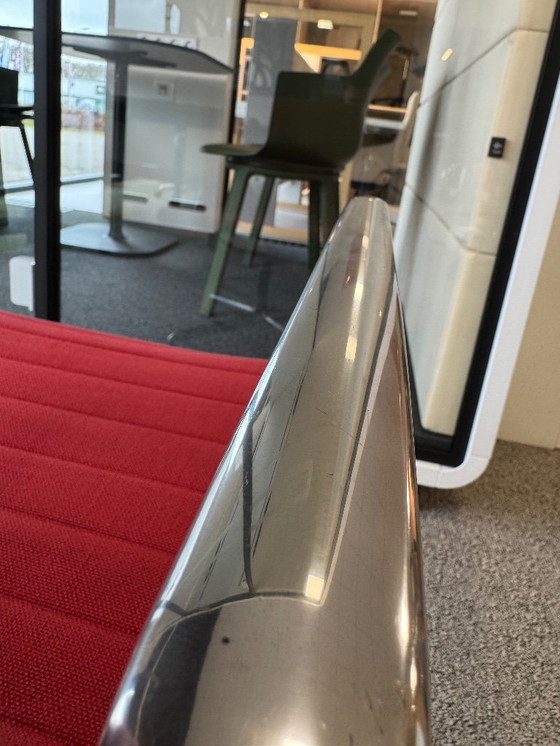 Image 1 of 4x Vitra EA107 Eames Aluminum Chair Hopsak rosso ricondizionato