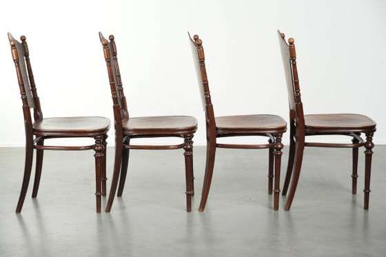 4x Antique bistro chairs from the late 18th century with bentwood in Art Nouveau style with remarkable detail (photo 4 of 14)