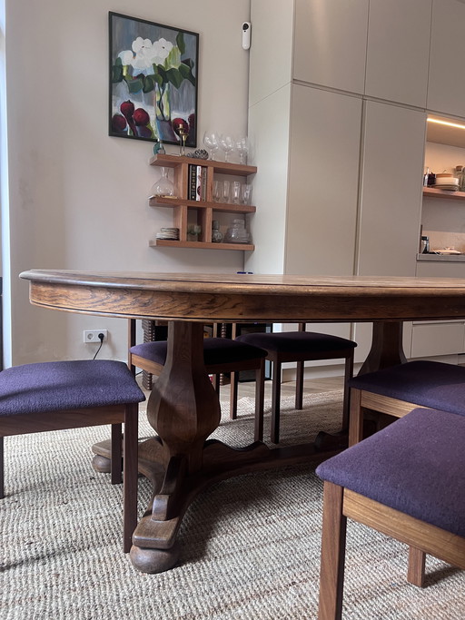 Mesa de comedor de madera