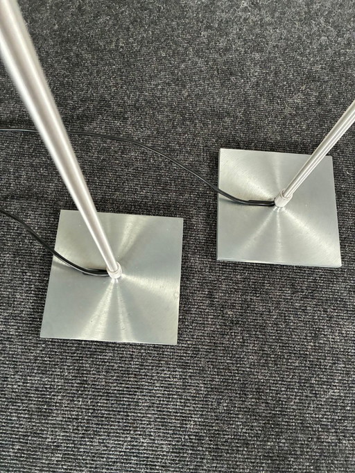 2 x Costanza D13 vloerampen Luce Plan. Ontwerper Paolo Rizatto.