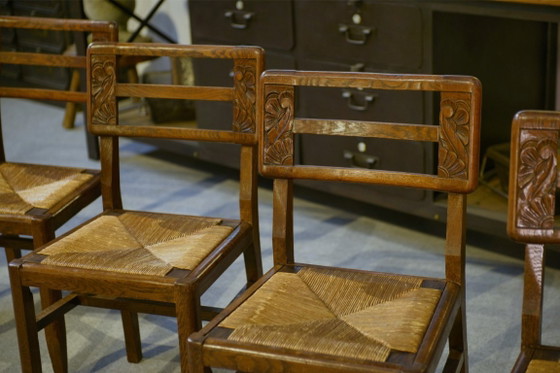 Image 1 of Set van 6 eikenhouten stoelen in de stijl van Pierre Cruège, jaren 1940.