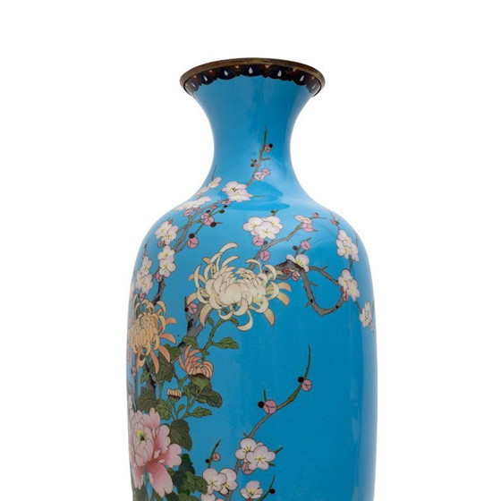 Image 1 of Grande vaso smaltato con decorazione floreale - Rame e ottone - Giappone, fine XIX secolo