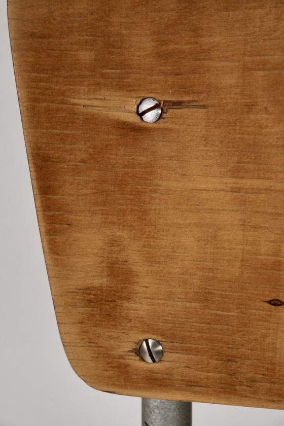 Set van 4 vintage stoelen, jaren 60, Tsjechoslowakije – Eetkamerstoelen, Wood (photo 15 of 19)
