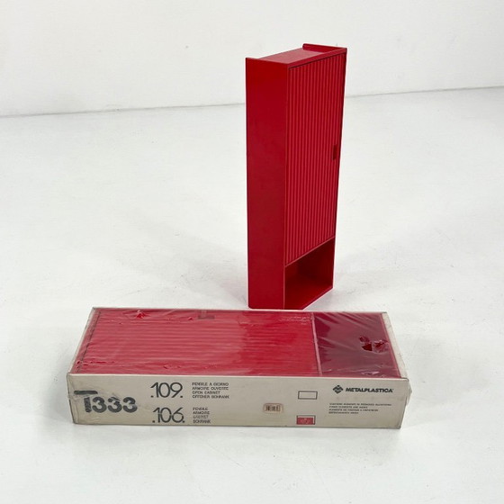 Image 1 of Farmacia T333 roja de Metalplastica, años 70
