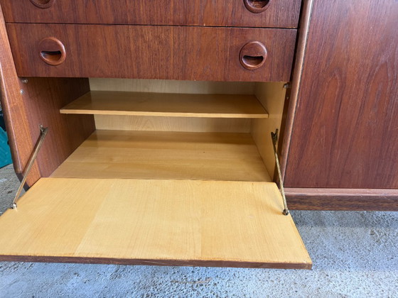 Mid-Century Modern Teak Sideboard (1960s) – Wood (photo 5 of 10)