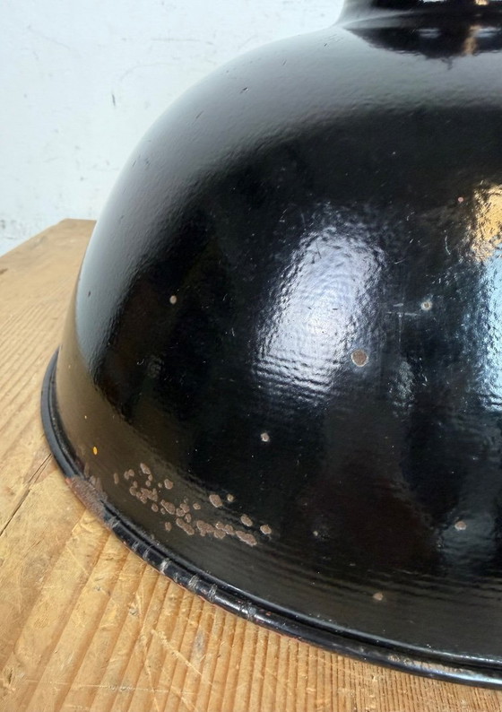 Image 1 of Lampada da fabbrica in smalto nero della Germania dell'Est di LBD Veb Leuchtenbau Dresden, anni '50