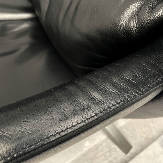 Poltrona girevole Maua in pelle nera, modello Design On Stock – Sedie girevoli, Metal, Leather (photo 15 of 16)