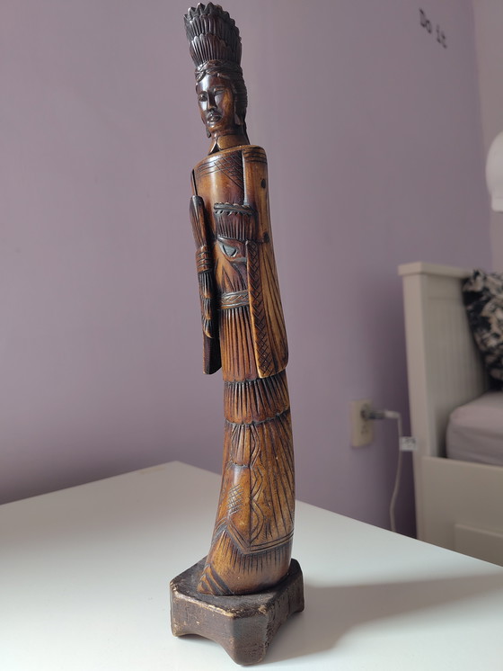Image 1 of Statua asiatica in legno alta 33 cm