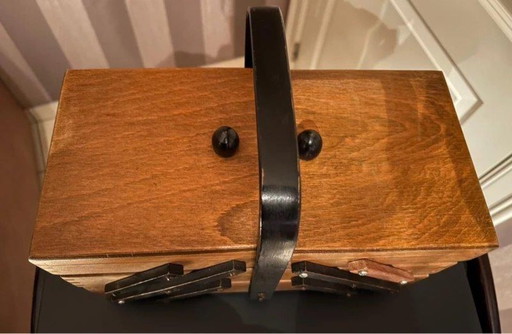 Naaibox  of Naaidoos   